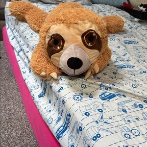 A body size sloth, stuffed animal